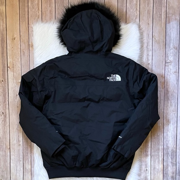 The North Face Men’s Gotham III Waterproof Black Jacket - Picture 7 of 10